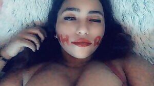 pull my hair to make me sing 🥰