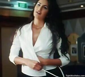 gorgeoues indian babe