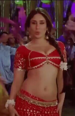 Kareena Kapoor Khan...MILF