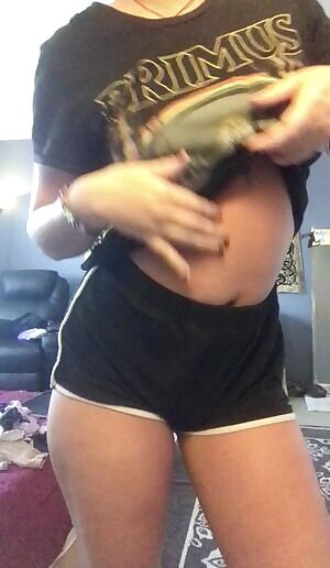 A lot of my vids I’m in band shirts 🤘🏻