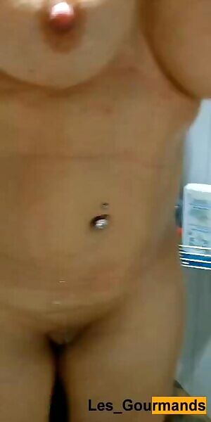 Under hot 🔥 water 💦