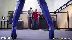 Power Girl Knows How To Fight Evil 💆👊👿