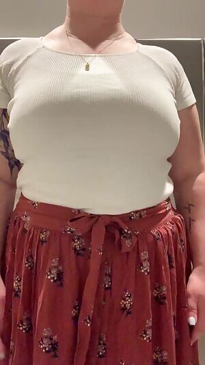 I’m a good girl, but i still get risky