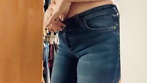 Puttin’ the mom in mom jeans.